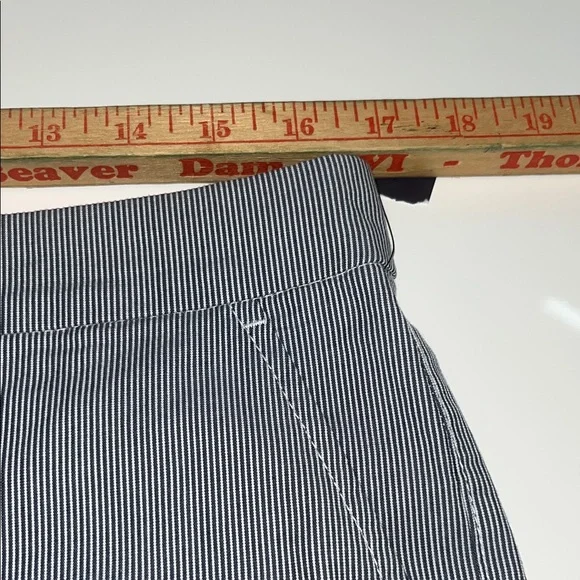 #188 Women’s capri Blue Striped Pants Tommy Hilfiger NWT - Picture 10 of 11